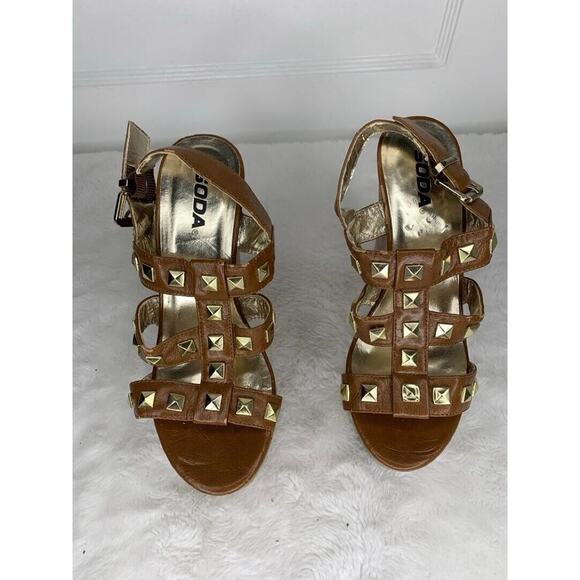 Soda Womens Studded Brown Cork Wedge Sandals Size 7.5 - Picture 2 of 8